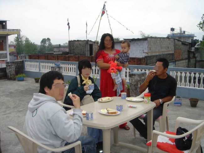 晴れた日はこの方向にマチャプチャレが望めるそうです