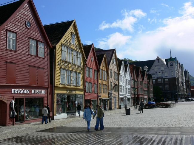 木造家屋郡、ブリッゲン。