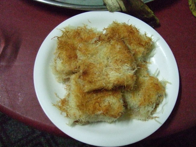 おそろしく甘い、蜂蜜たっぷりのデザート。