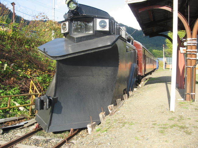 南大夕張駅跡<br />この車両を見ると『鉄人28号』を思い出すのは私だけ？