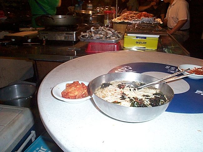 ラーメンだったかなぁ。<br />ん〜記憶が。。。