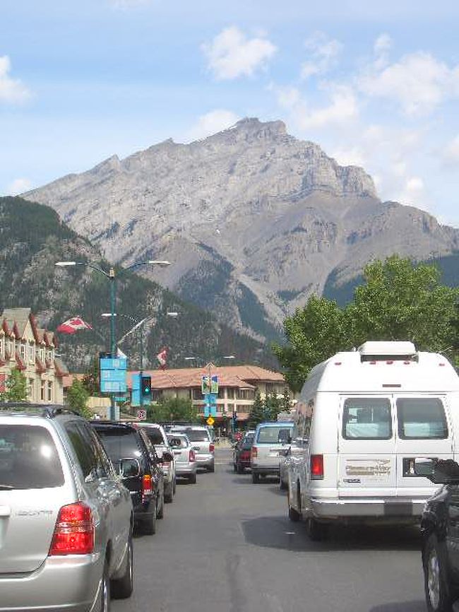 ＠バンフ国立公園<br /><br />ものすごくいい街で、でもたまに熊出没するらしいです！