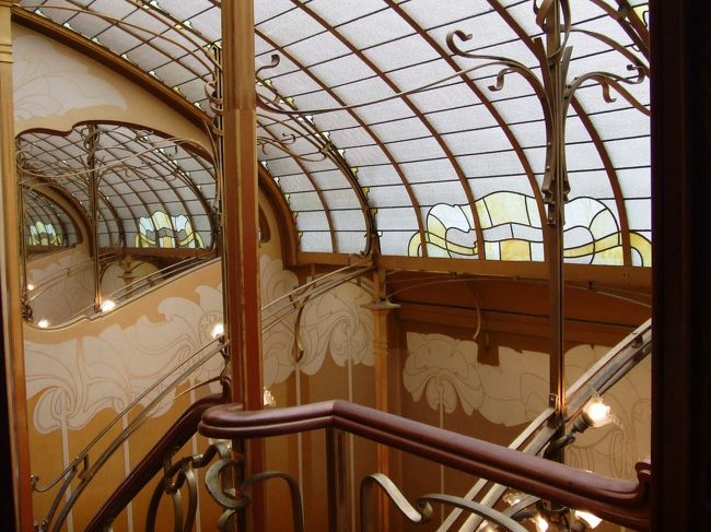 オルタの家です。世界遺産。<br /><br />ほんとは写真撮っちゃいけないんだけど、コソ撮りしちゃいました。<br />怖い（けどかっこいい）お兄さんが巡回しててね、ドキドキしました、、、