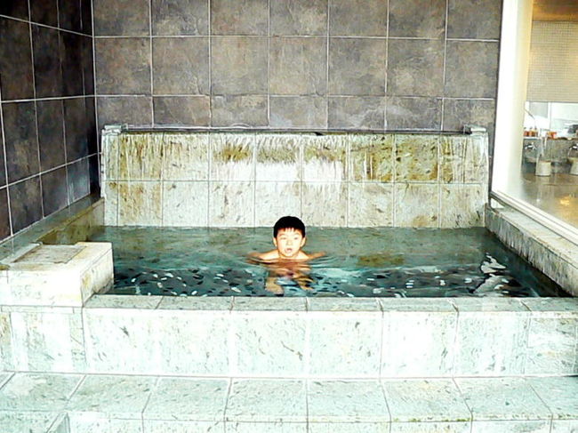 こちらには壷風呂が無くってチョッと残念がっていました