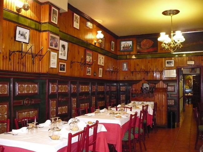 雰囲気もアンティコで落ち着いた感じ、マドリーに<br />行った時には是非どーぞ。