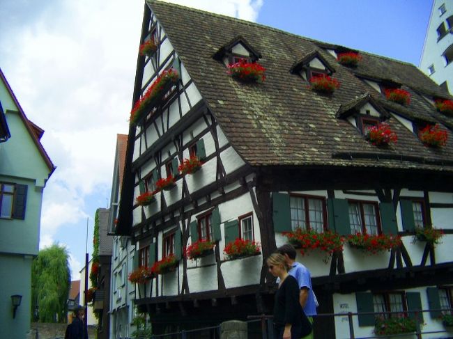 観光客に有名な漁師の家。