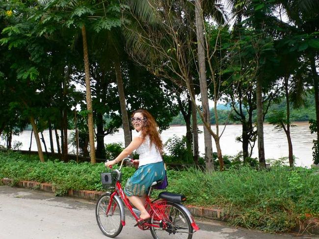 この日はレンタサイクルで町散策。<br />昨晩の土砂降りの雨も上がってサイクリング日和。
