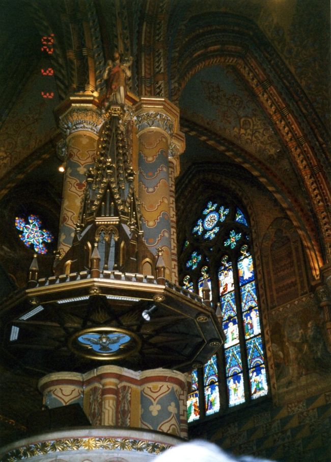 東方的な雰囲気に息を呑む。