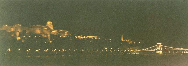 王宮とくさり橋。最高の夜景だった。