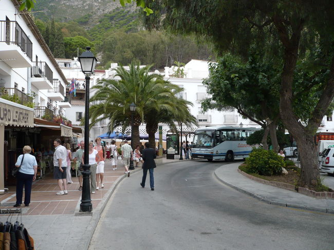 ミハスのバス降り場、帰りもこちらの乗り場から<br />乗ります。