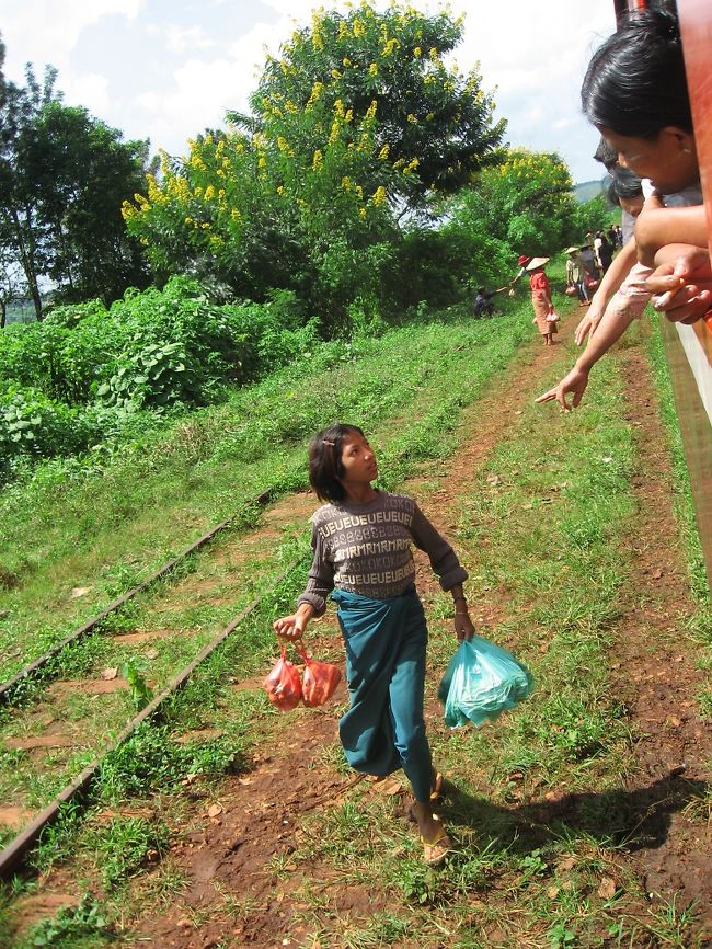 駅長室の時刻表によれば(駅数を数えてみた)、<br />ここも駅。<br /><br /><br />