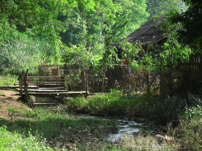 Dokhtawady川の下流側へ歩いていく。