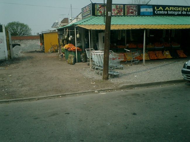 　スーパーマーケット