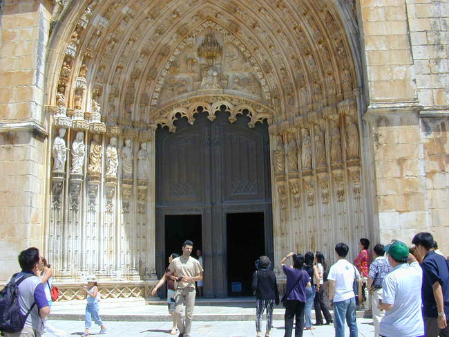 修道院の正面です。