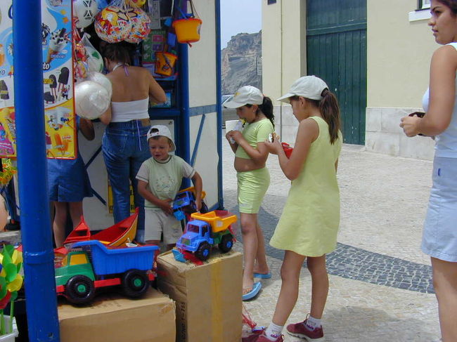 ナザレのプライア地区の子供達です。