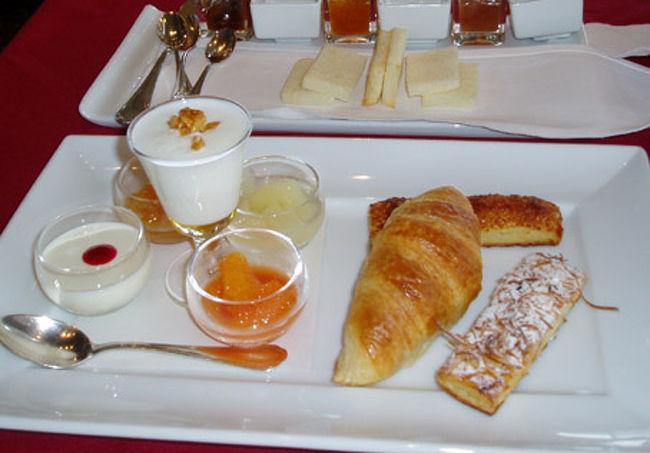 デニッシュパンも種類が豊富で目移りしちゃう。<br />チーズ味のデニッシュパンが美味しくて思わずおかわり！