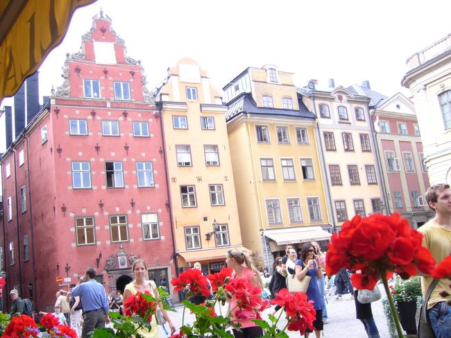 大広場。<br />広場に面して沢山のカフェがありました。