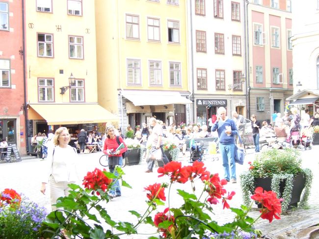 大広場のカフェでランチ♪<br />これは、カフェから撮った大広場の様子。