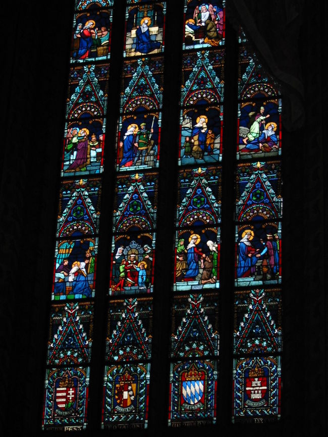 教会内　ステンドグラス