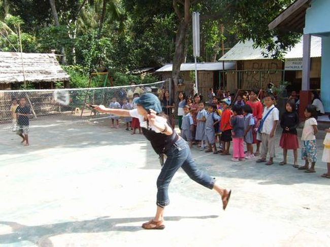 昔、少しばかりバトミントンをしたことがあります。<br />楽しいですね。