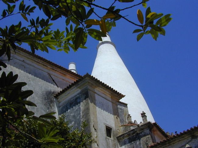 王宮の白い煙突です。これがこの王宮のシンボルとも言えます。