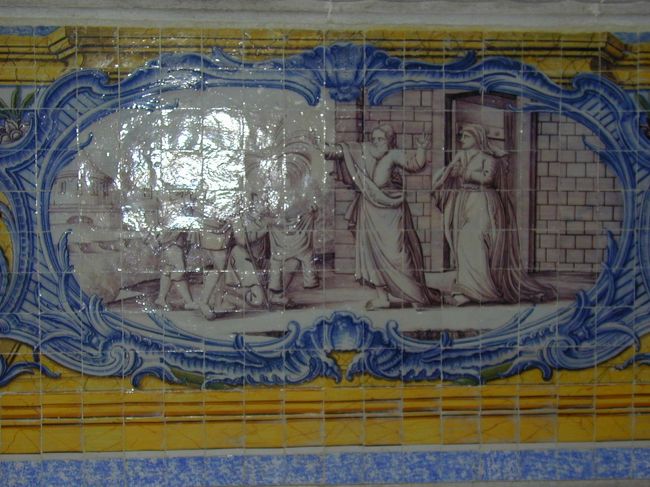 ジェロニモス修道院にもアズレージョがありました。
