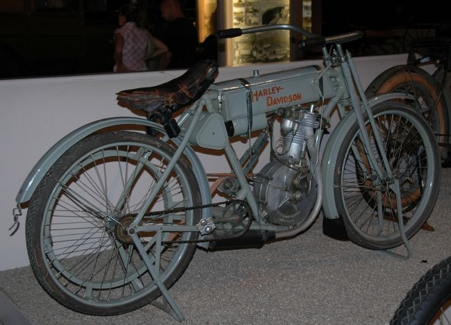 当然、オートバイもあり。