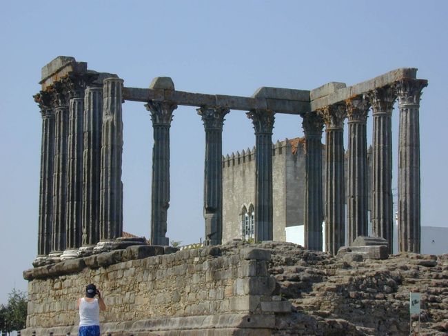 ディアナ神殿です。