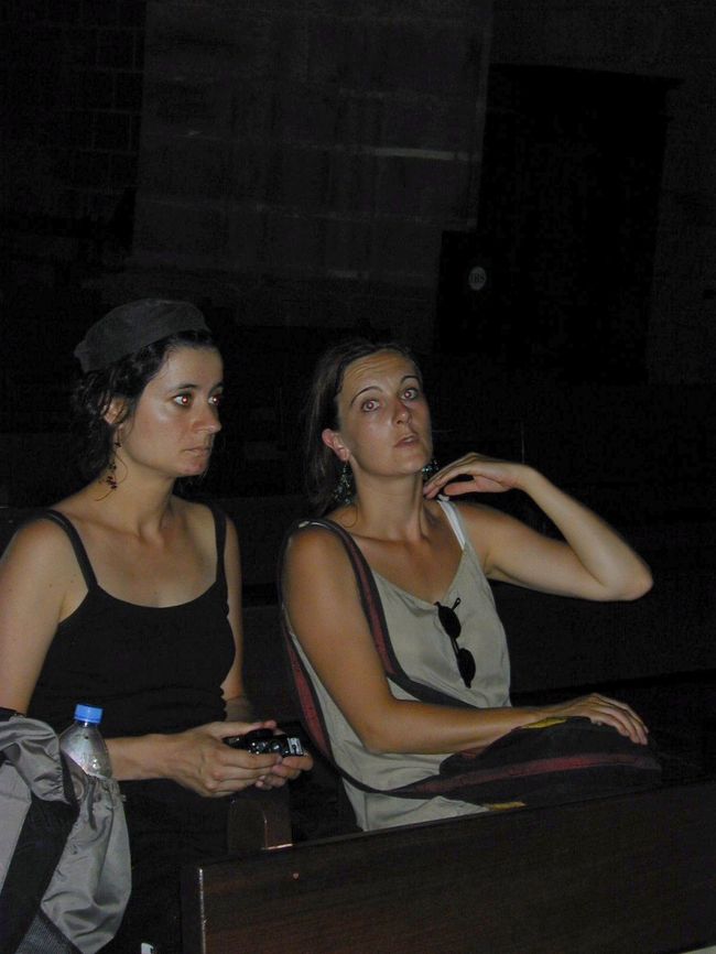 エボラ大聖堂に来ていた女性です。