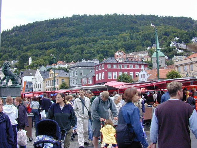 青空市場の人出です。