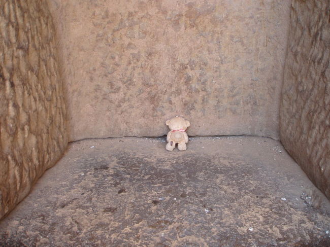 スパイするための場所？ここで会話を聞いて、王に伝えていたって、ガイドさんが言ってた気が・・・。<br />スパイしてみました。