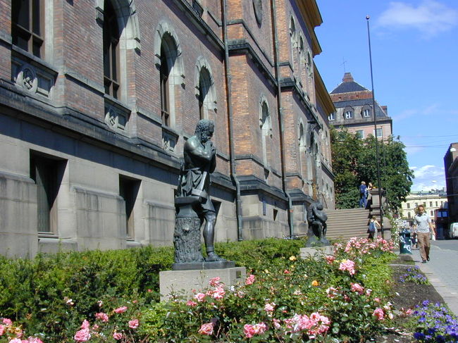 オスロの国立美術館の玄関です。