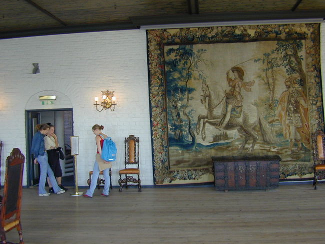 アーケシュフーズ城址の内部です。