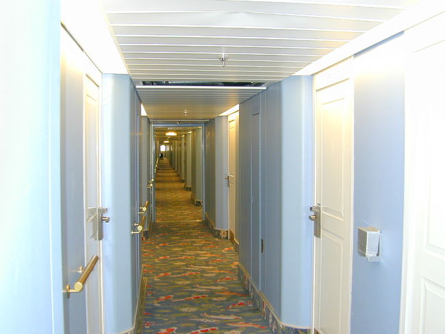 船内の廊下です。