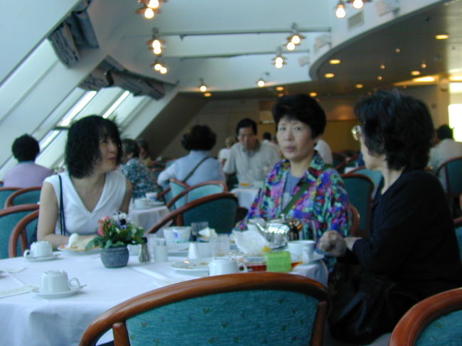 船内のレストランです。