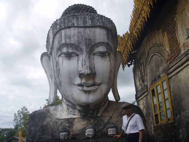 さらに、こんなに大きな仏像の頭が・・・