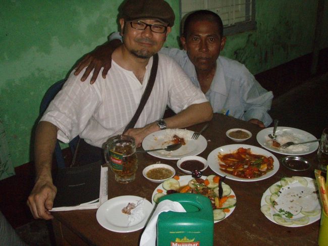 そういえば、オヤジの写真を撮っていなかったので、ここで撮っておきましょう！ほろ酔い気分です。