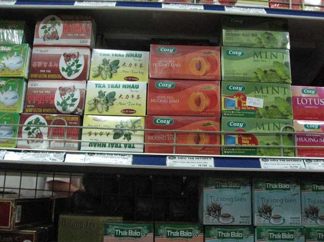 こちらは、お茶うりば。<br /><br />紅茶もフレーバーティなど、様々。