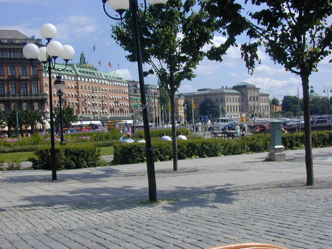 国立美術館を眺めています。