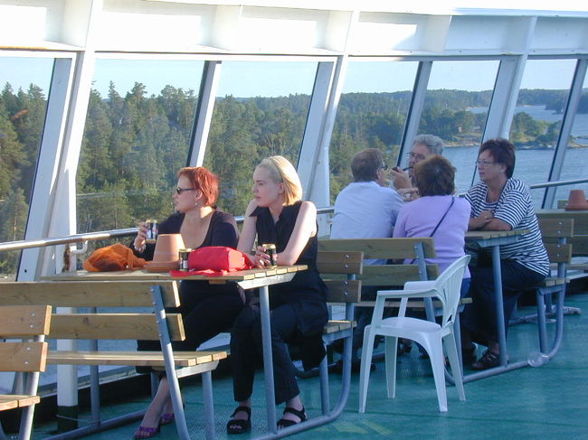 デッキの少女です。