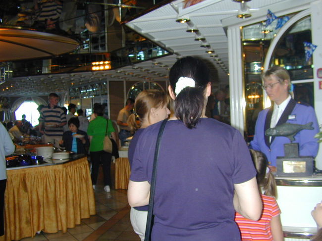 レストランの朝食風景です。