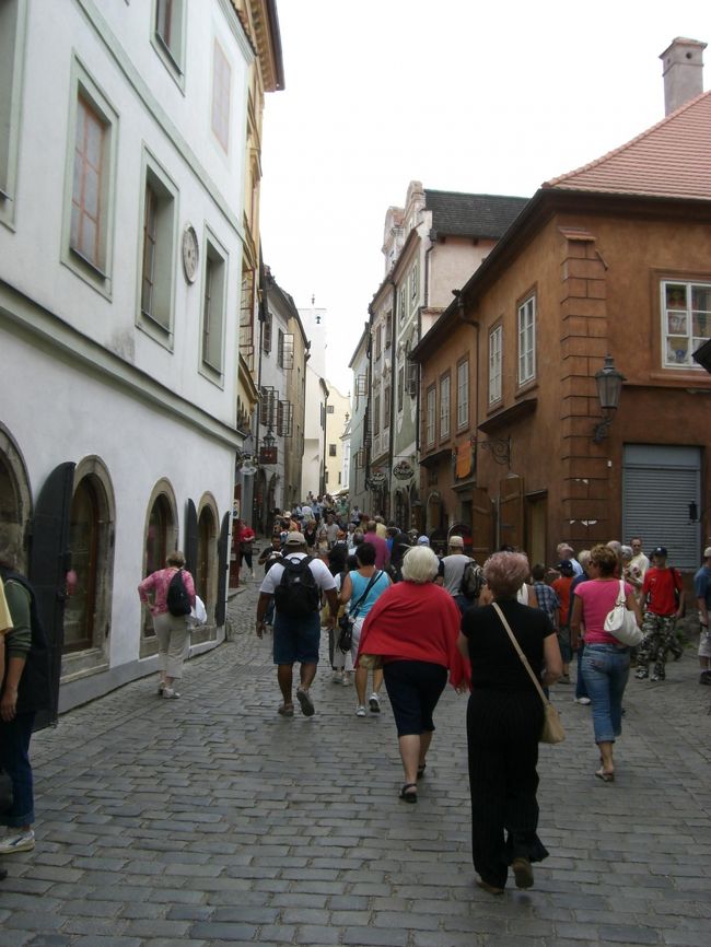 町の中心に向って・・・