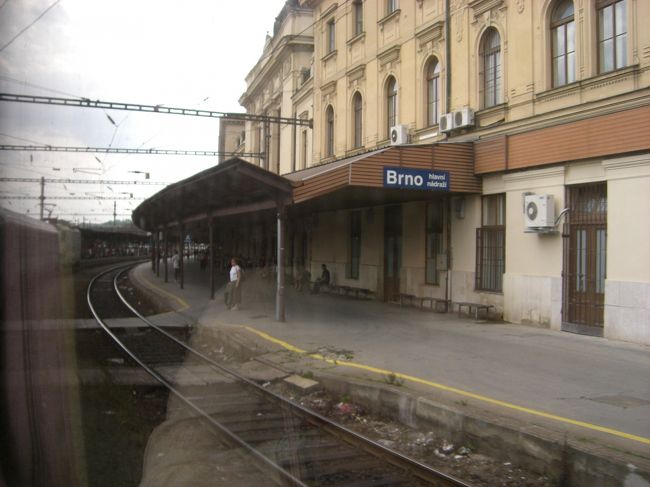 停車駅：ブルノ