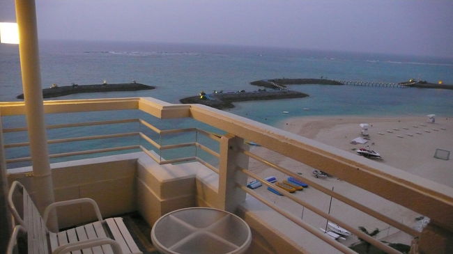 バルコニーのライトにも明かりが灯りました。