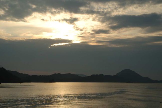 【夕暮れのフィヨルド】