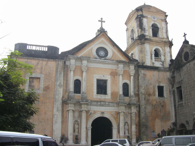 マニラにある世界遺産です。サン・オウガスチン教会です。1599年建造のフィリピン最古の石造教会です。教会自体は無料で入場できます。