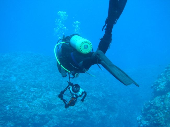 ３本目のポイントは『シャドーケーブ』だ。潜降開始！