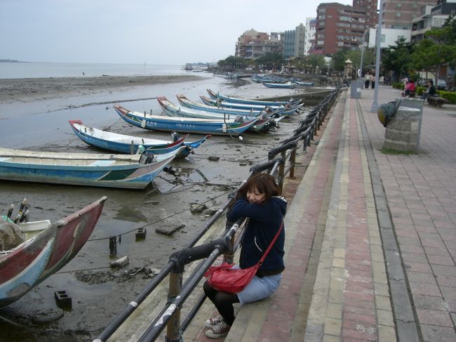 淡水河にて〜♪<br /><br />もうちょっと綺麗かと思ってた！笑