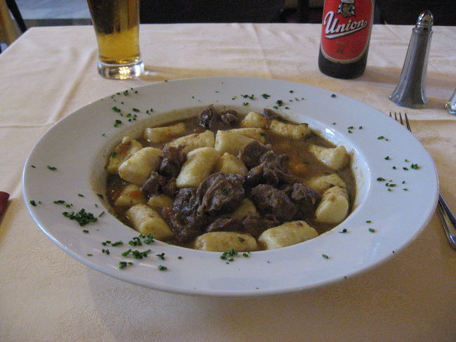 スロベニア料理．<br /><br />名前は忘れました．