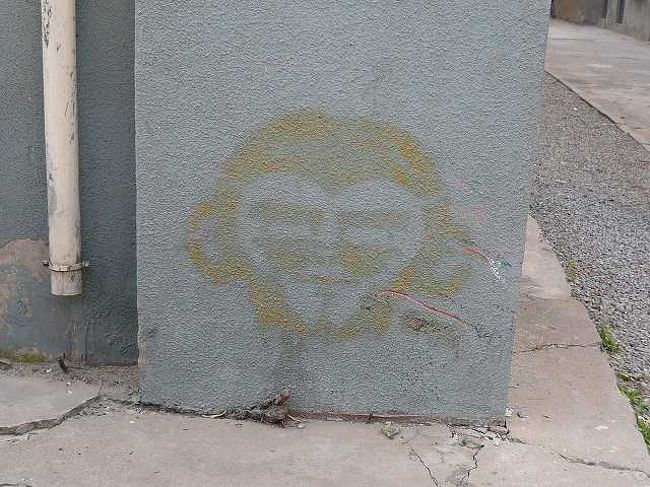 またまた、落書きなのかな、アートなのかな。